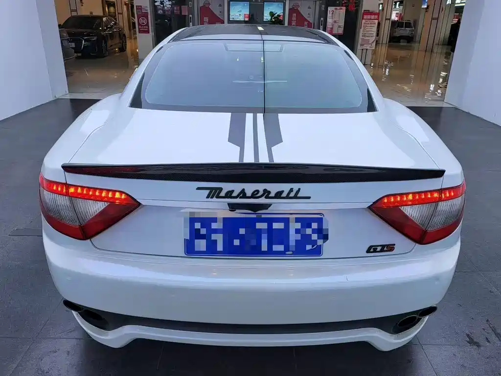 Maserati GranTurismo 2014 4.2L AT