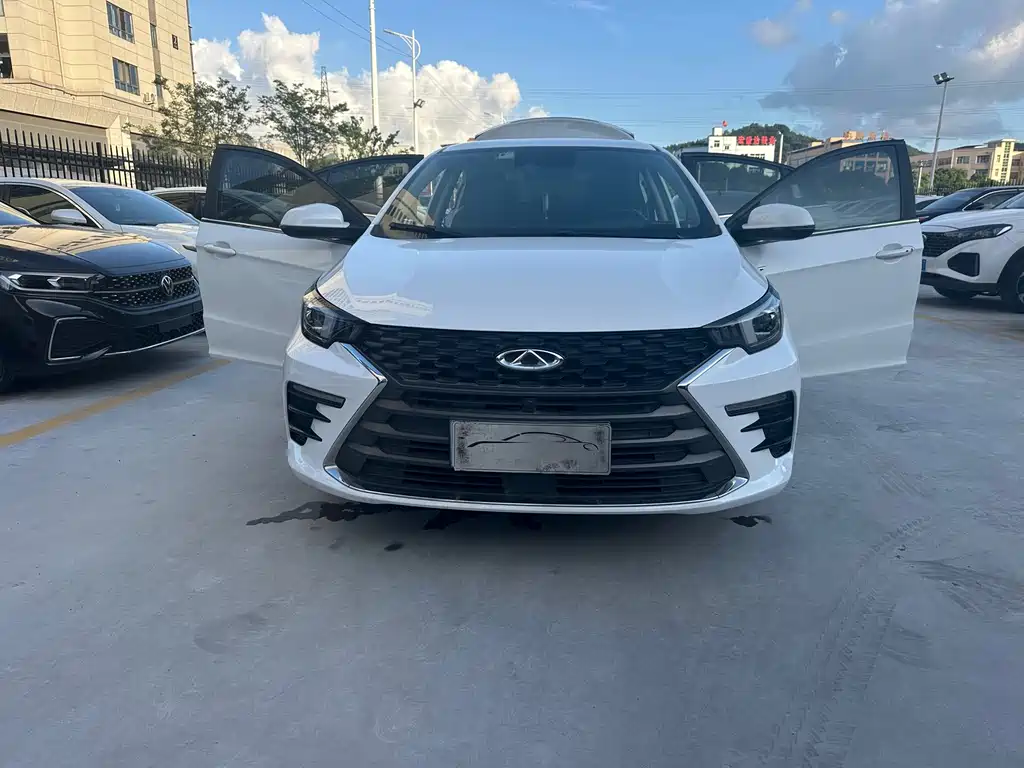 Chery Arrizo 5 PLUS — миниатюра 4
