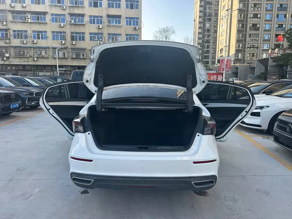 Chery Arrizo 5 PLUS — миниатюра 10