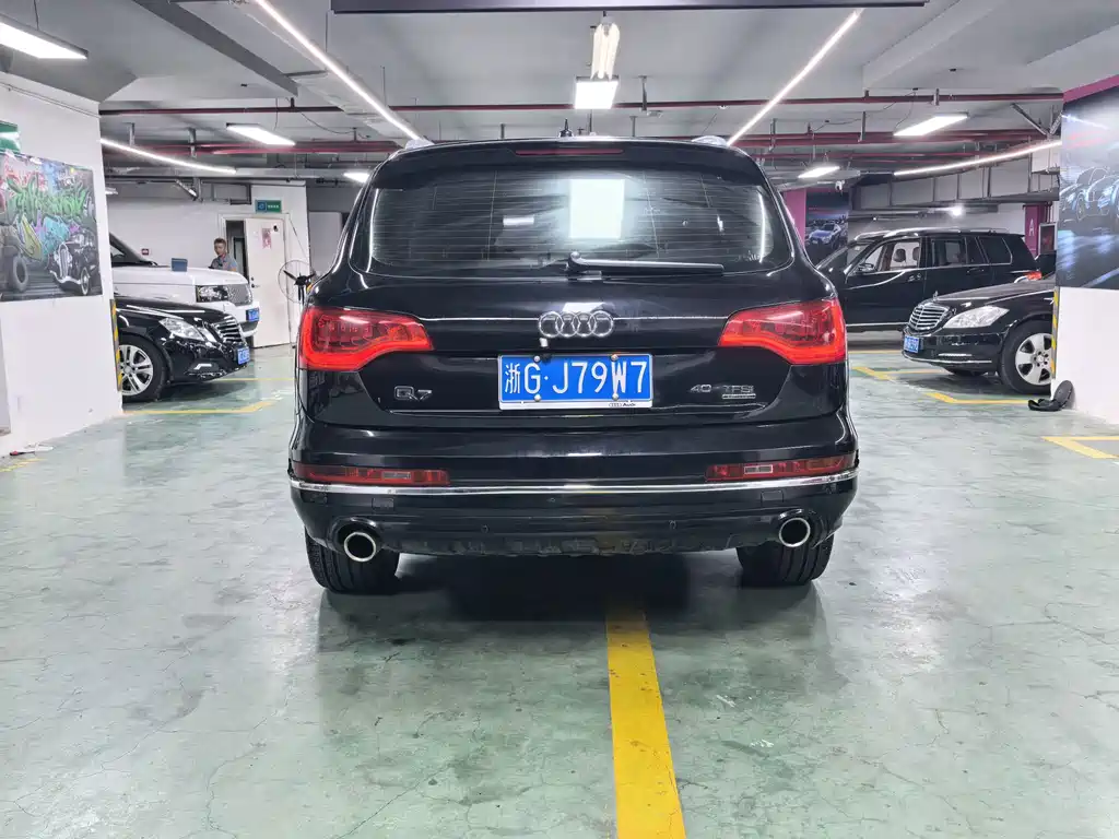 Audi Q7 — миниатюра 4