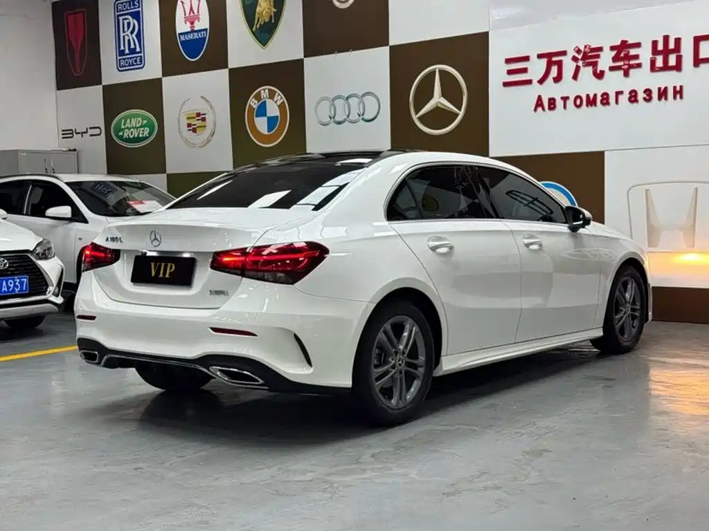 Mercedes-Benz A-Class — миниатюра 6