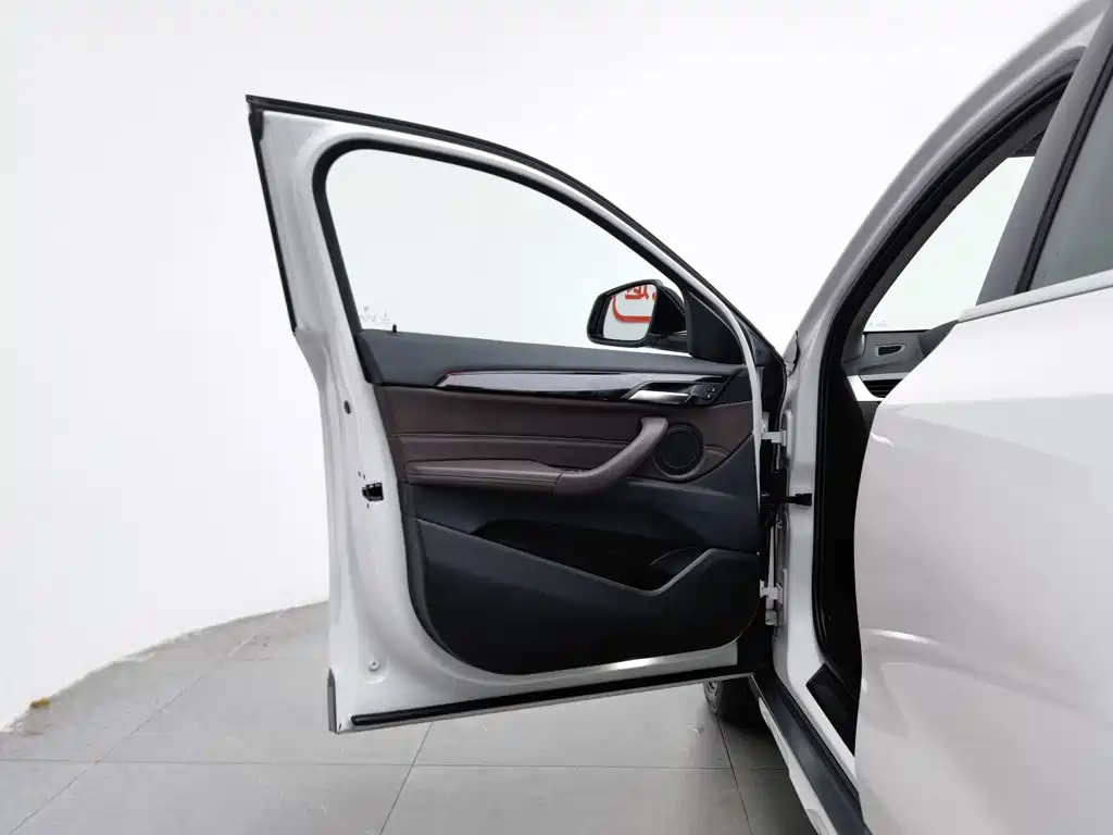 BMW X2 — миниатюра 8