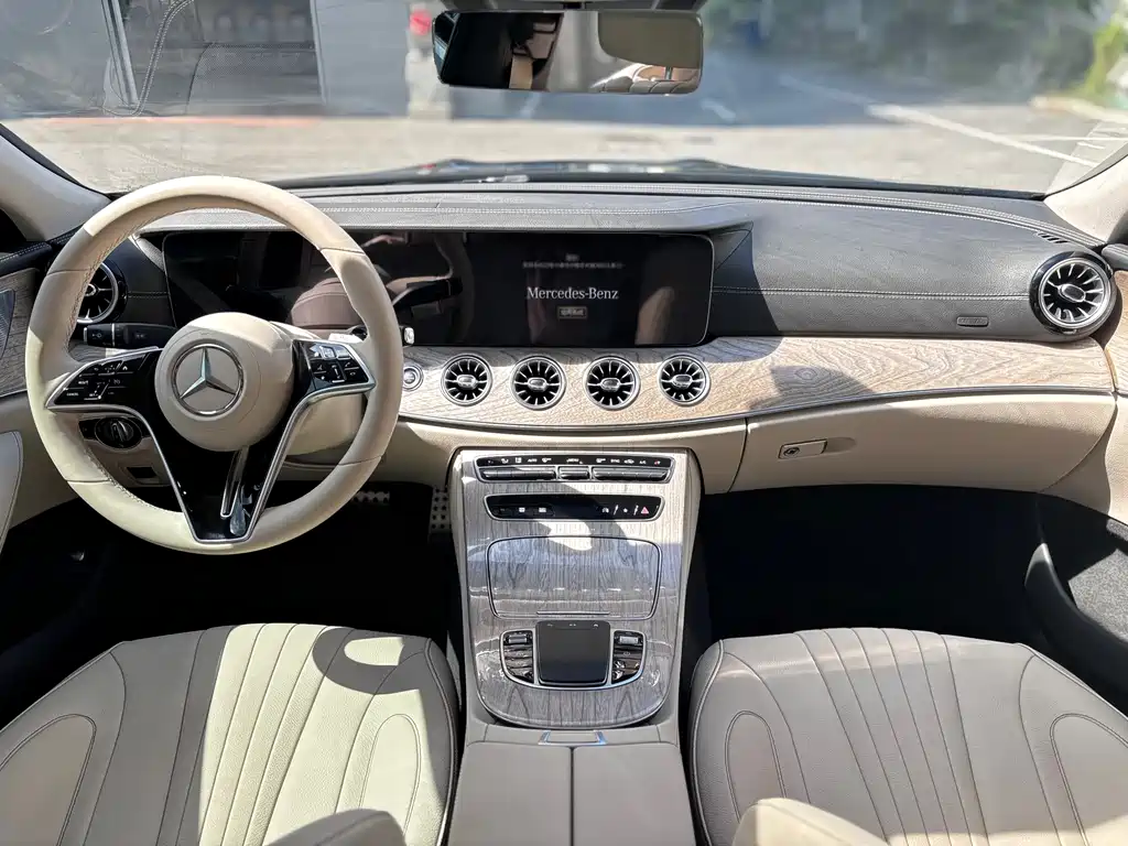 Mercedes-Benz CLS 2022 CLS 300 Luxury