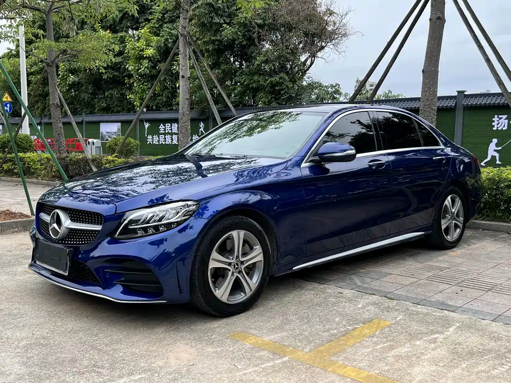 Mercedes-Benz C-Class 2020