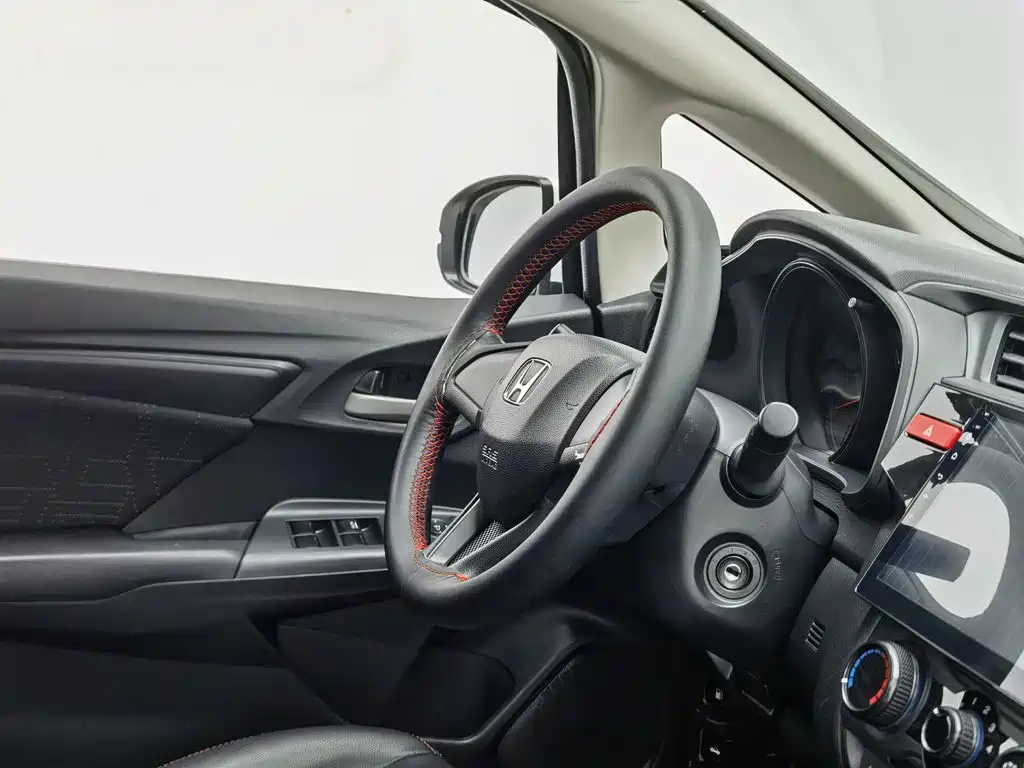 Honda Fit — миниатюра 22