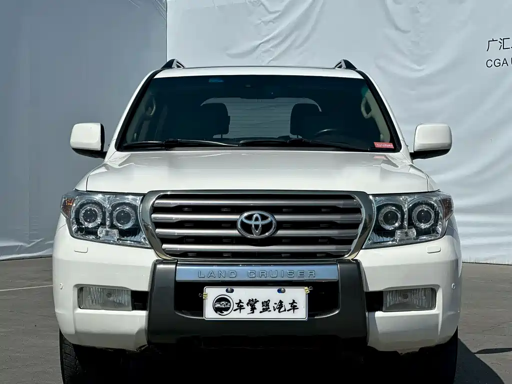 Toyota Land Cruiser 2010 4.7L AT VX