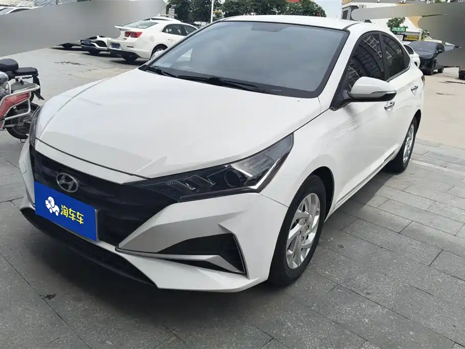 Купить Hyundai Verna
