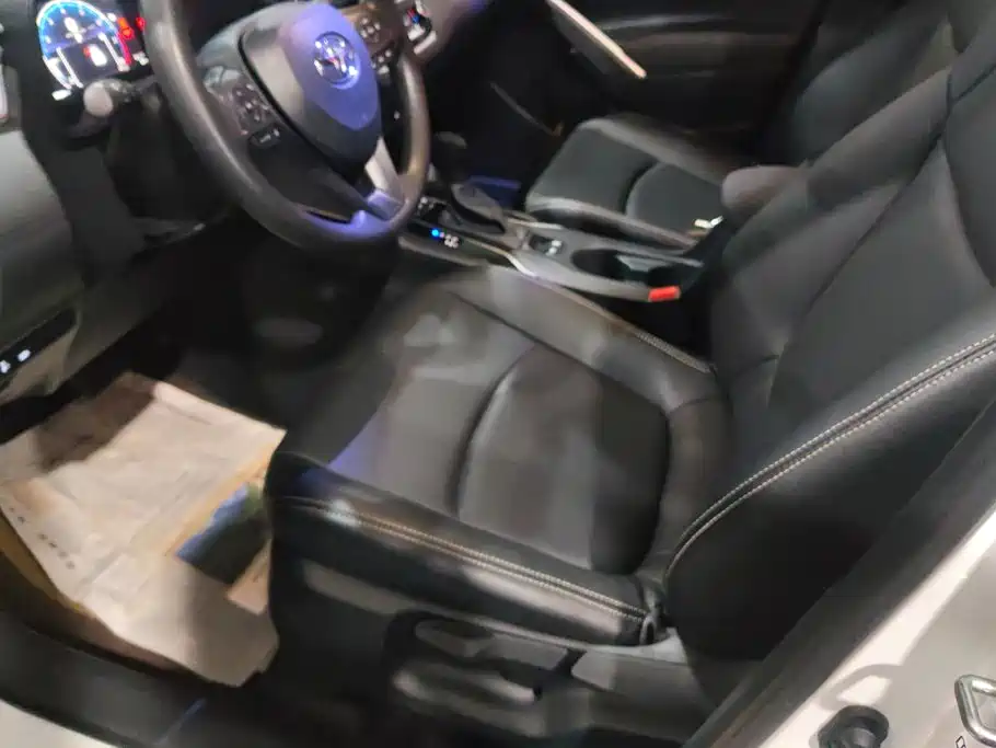 Toyota Corolla Cross — миниатюра 9