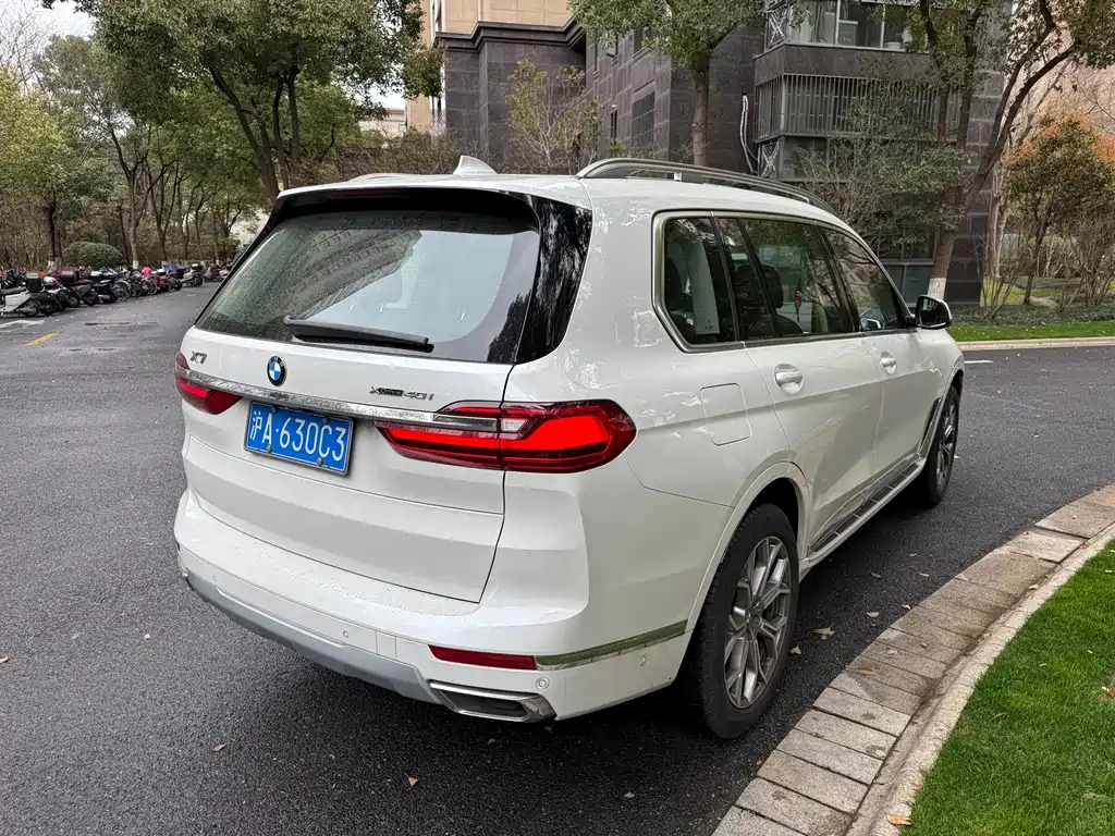 BMW X7 2022 xDrive40i Lead Luxury