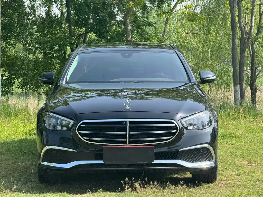 Mercedes-Benz E-Class 2023