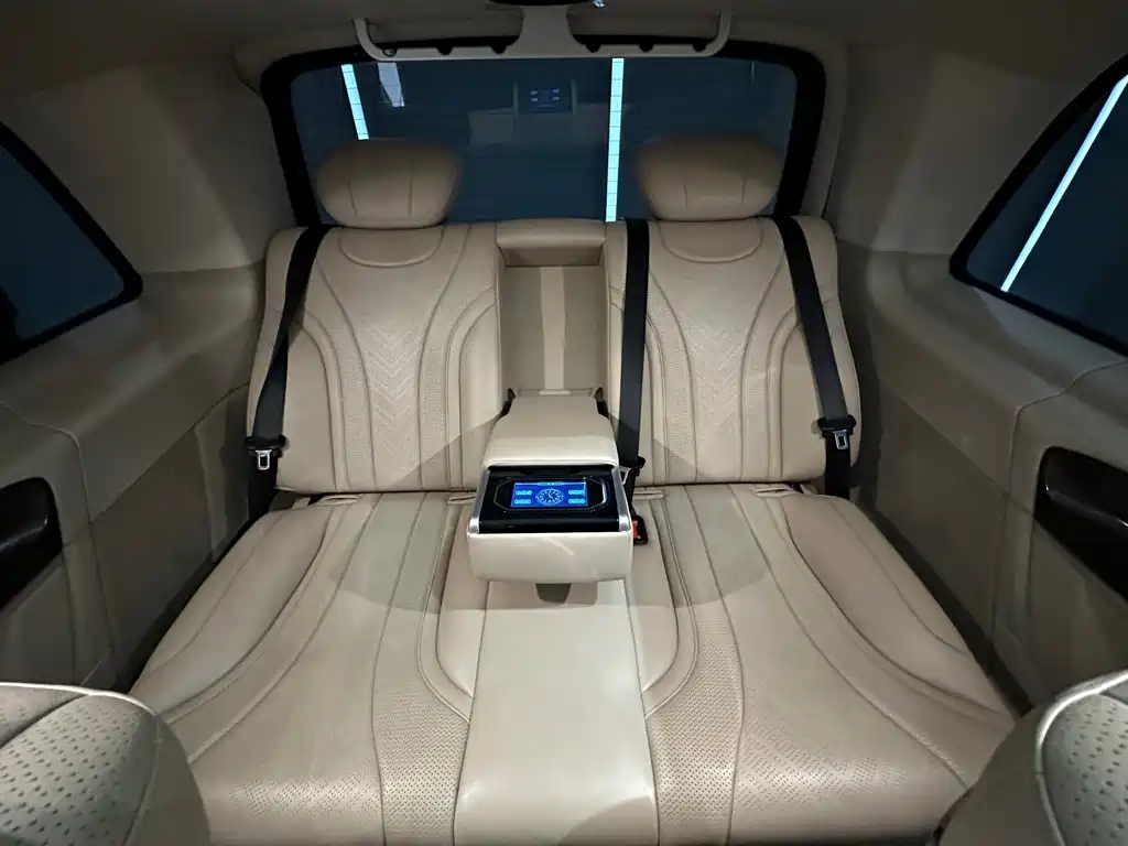 MERCEDES-BENZ V CLASS