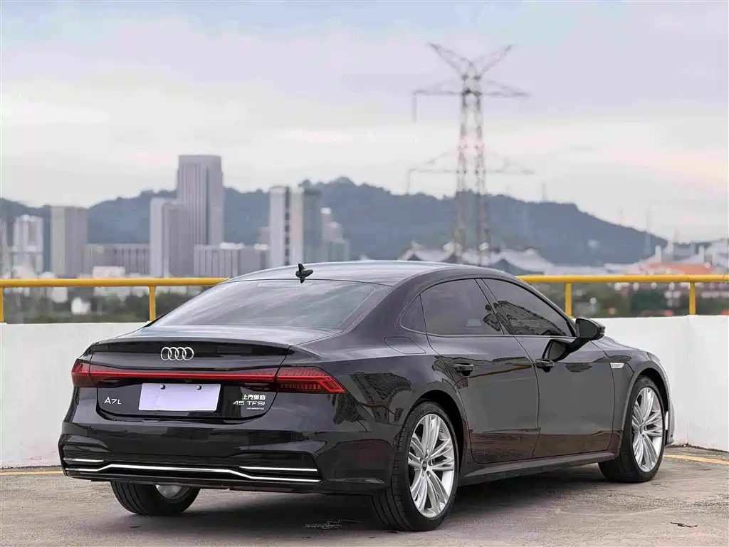 Audi A7L — миниатюра 4