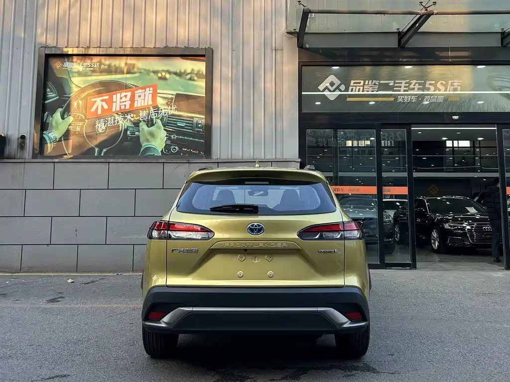 Toyota Frontlander 2023 2.0L Luxury