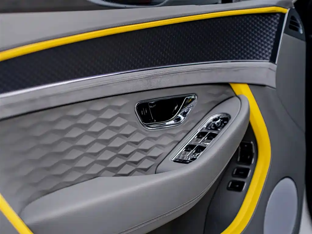 BENTLEY CONTINENTAL PLUG IN HYBRID