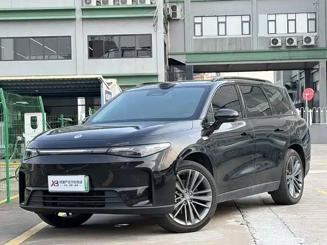 2025 Leapmotor C16