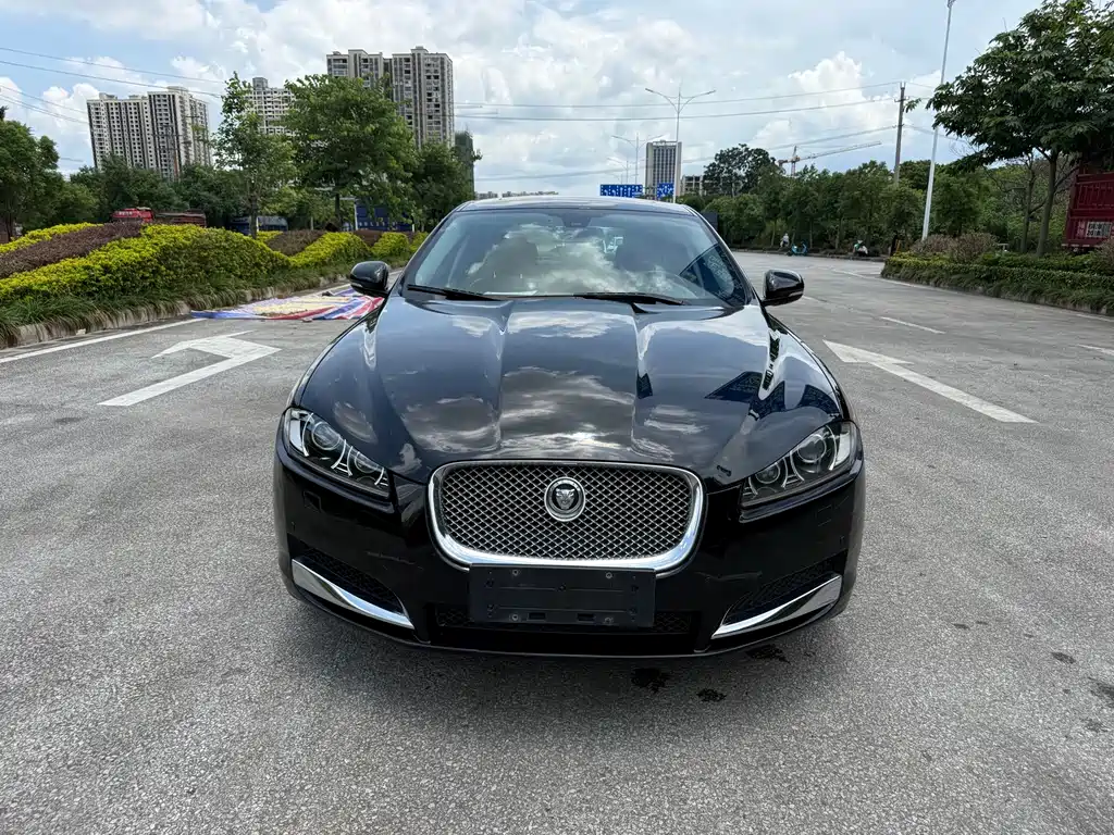 Jaguar XF — миниатюра 2