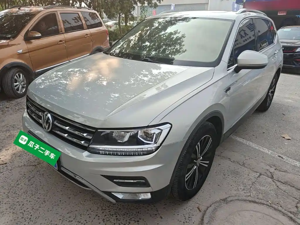 Volkswagen Tiguan L