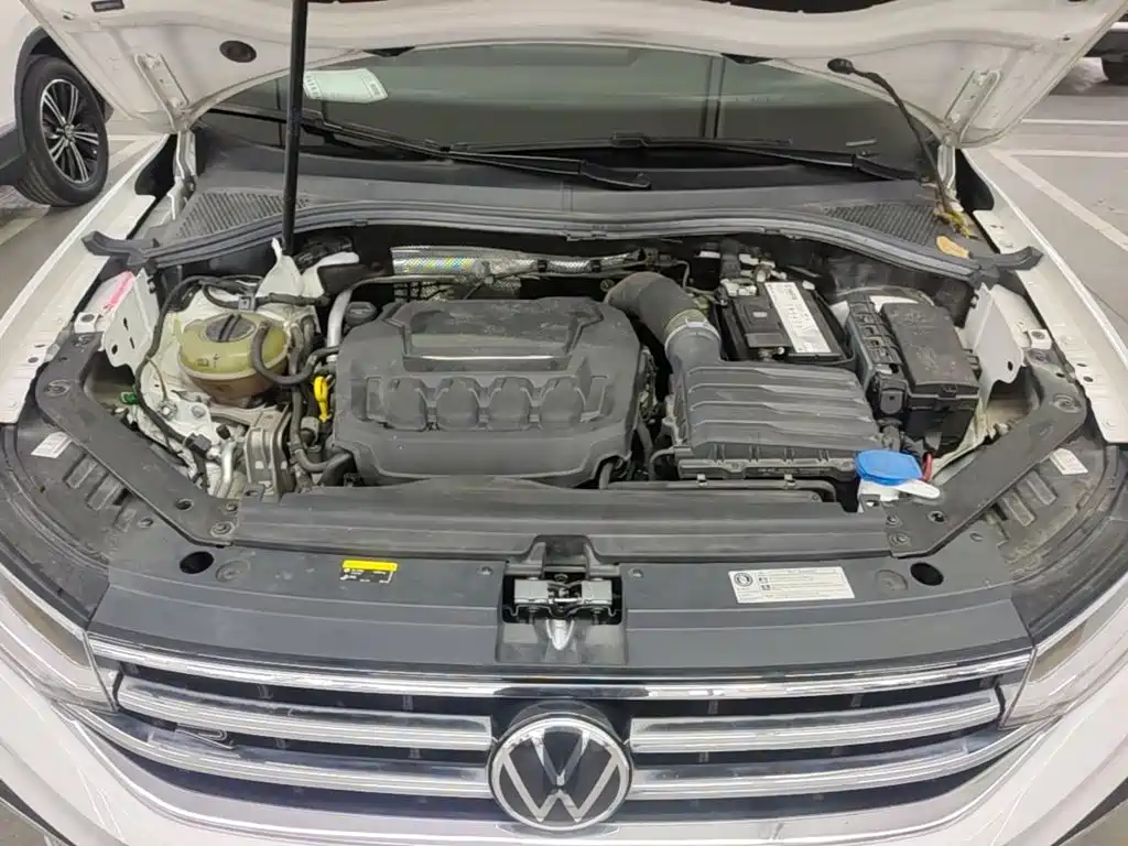 Volkswagen Tiguan L — миниатюра 20
