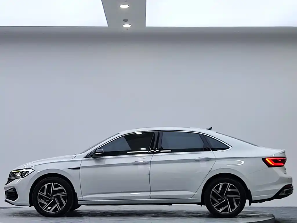 Volkswagen Sagitar 2023 280TSI DSG Plus