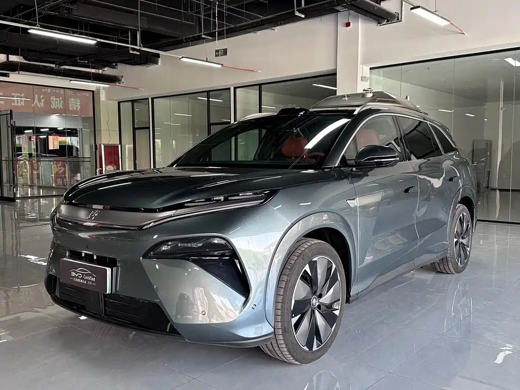 Byd 唐L 2025