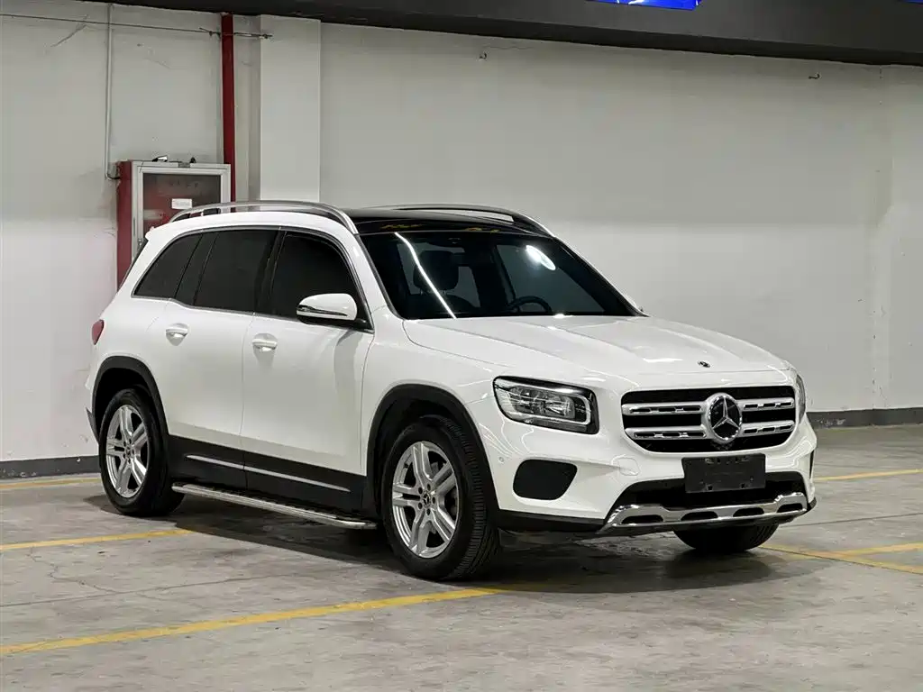 MERCEDES-BENZ GLB