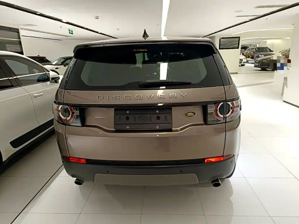 Land Rover Discovery Sport — миниатюра 6