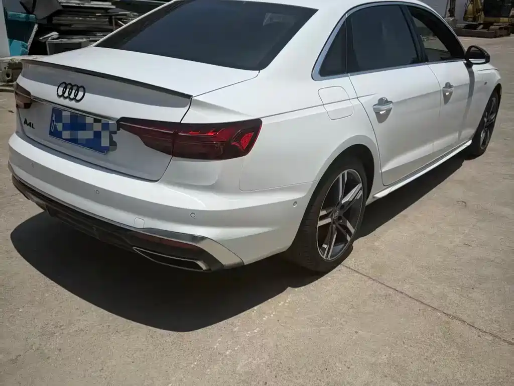 Audi A4L 2021 40 TFSI