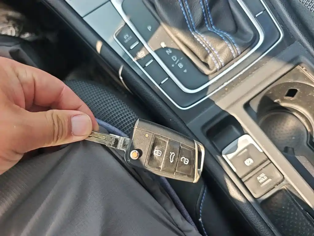 Volkswagen Golf ·
