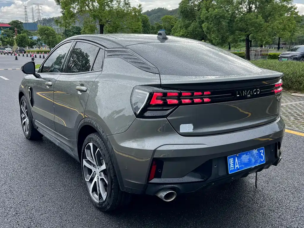 Lynk & Co 05 — миниатюра 3