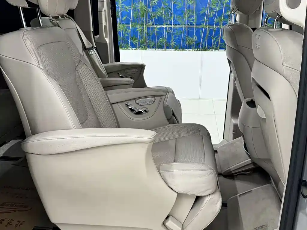 Mercedes-Benz V-Class V 2016 V 260 Luxury