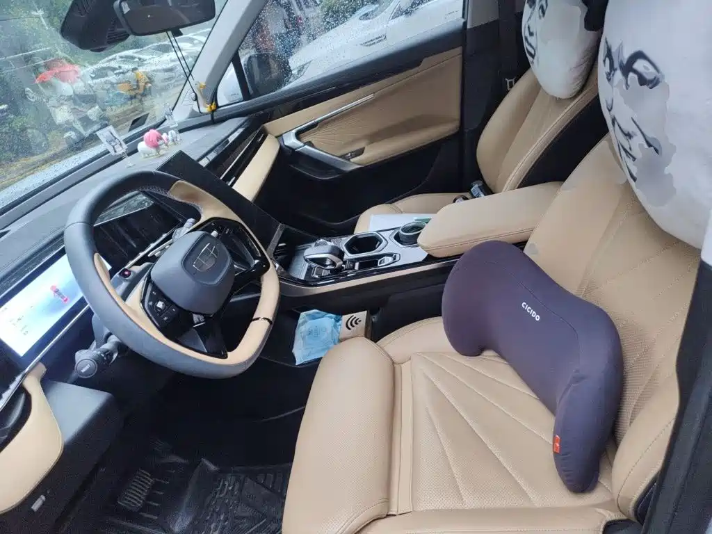 Geely Boyue L — миниатюра 11