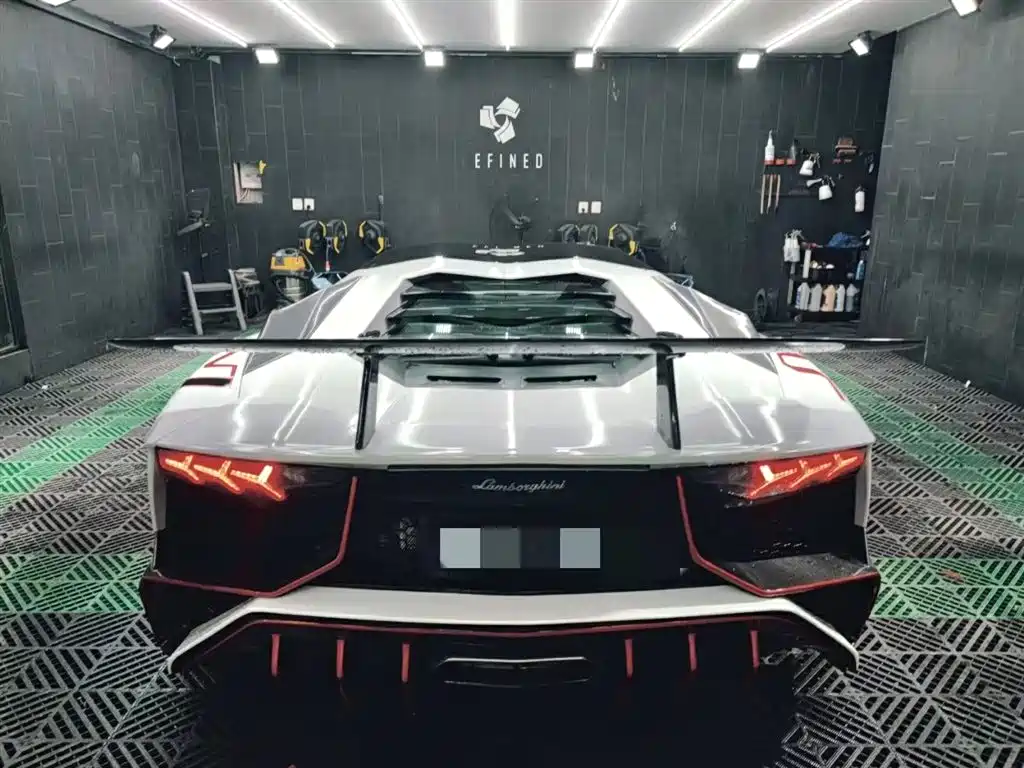 Lamborghini Aventador 2011 LP 700-4