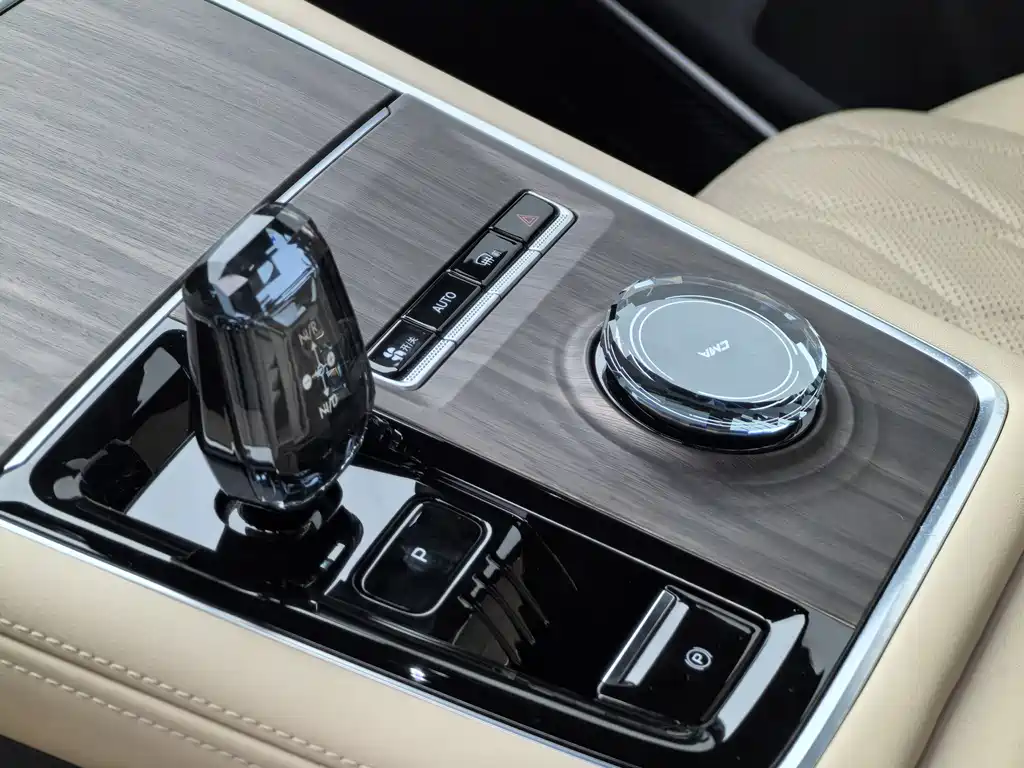 GEELY AUTOMOBILE XINGYUE L