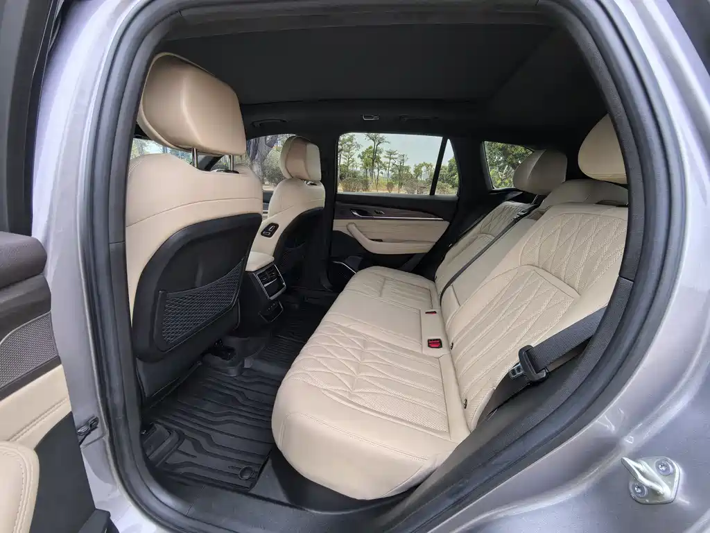 GEELY AUTOMOBILE XINGYUE L