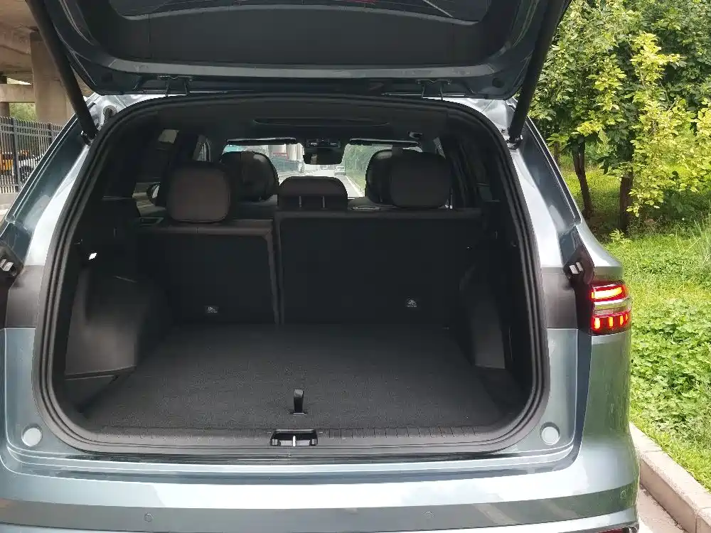 Geely Monjaro L 2026 2.0TD AT