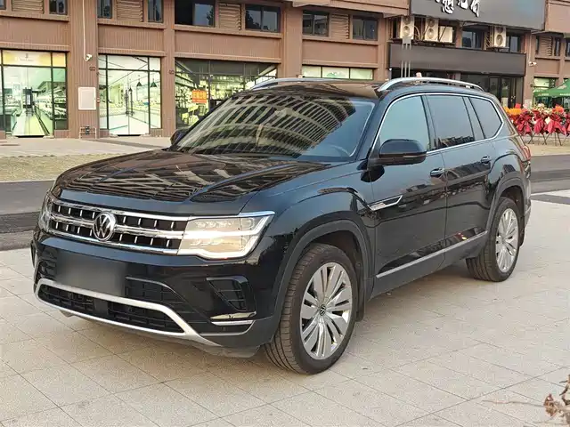 VOLKSWAGEN TOURANG 2024