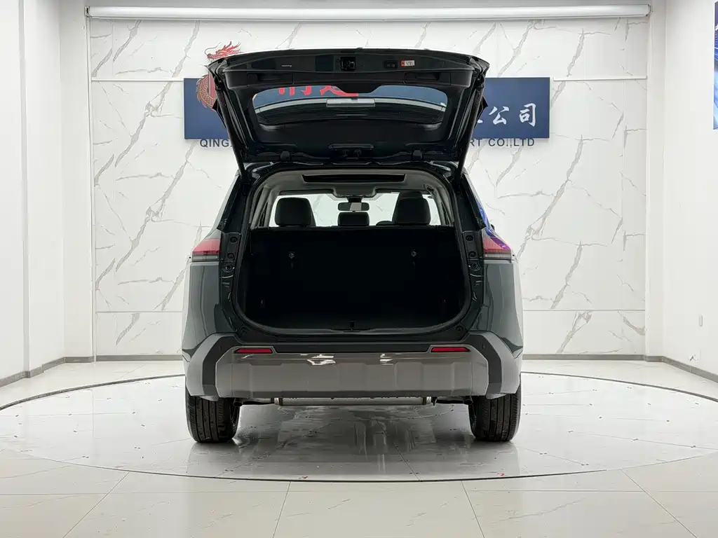 Toyota RAV4 2026 2.0L Luxury