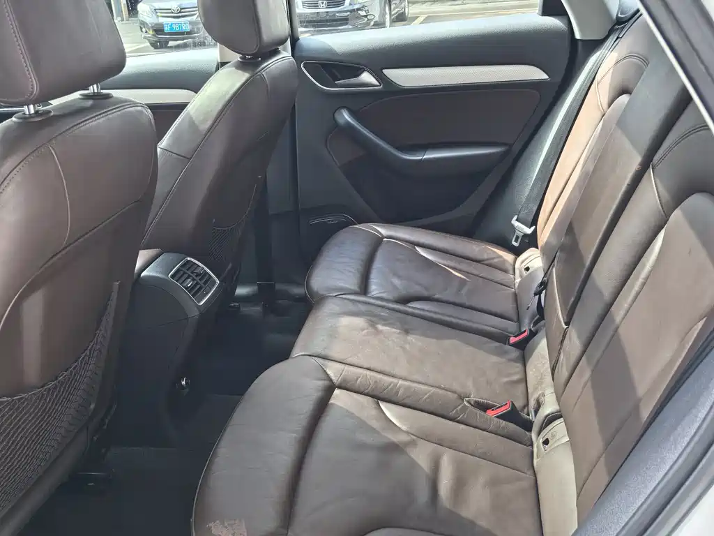 Audi Q3 (Import) — миниатюра 8