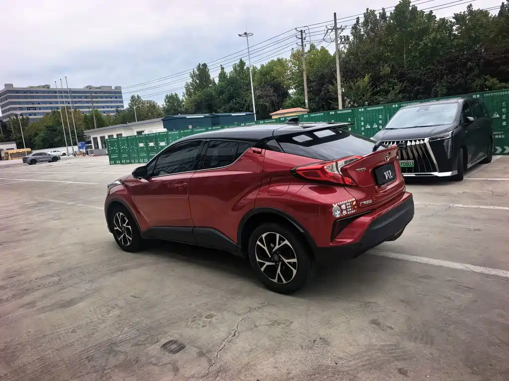 Toyota C-HR — миниатюра 11