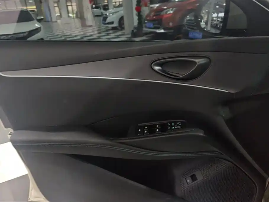 BYD Seal 06 06 2025 DM-i Smart Drive 80KM Luxury