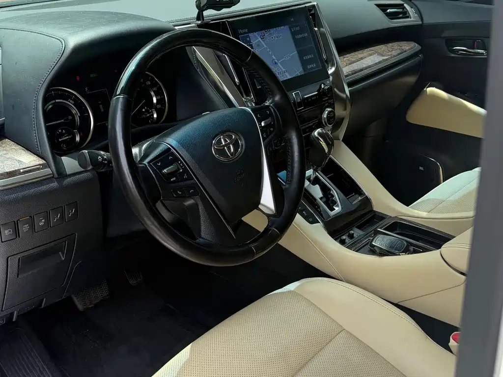 Toyota Alphard 2021 2.5L Premium