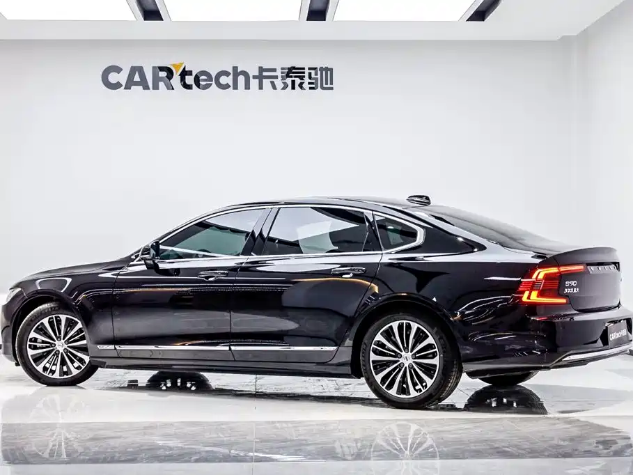Volvo S90 — миниатюра 4