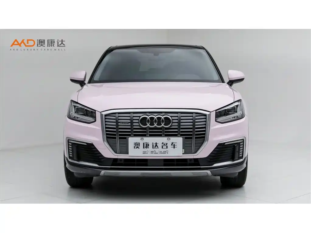Audi Q2L e-tron — миниатюра 2