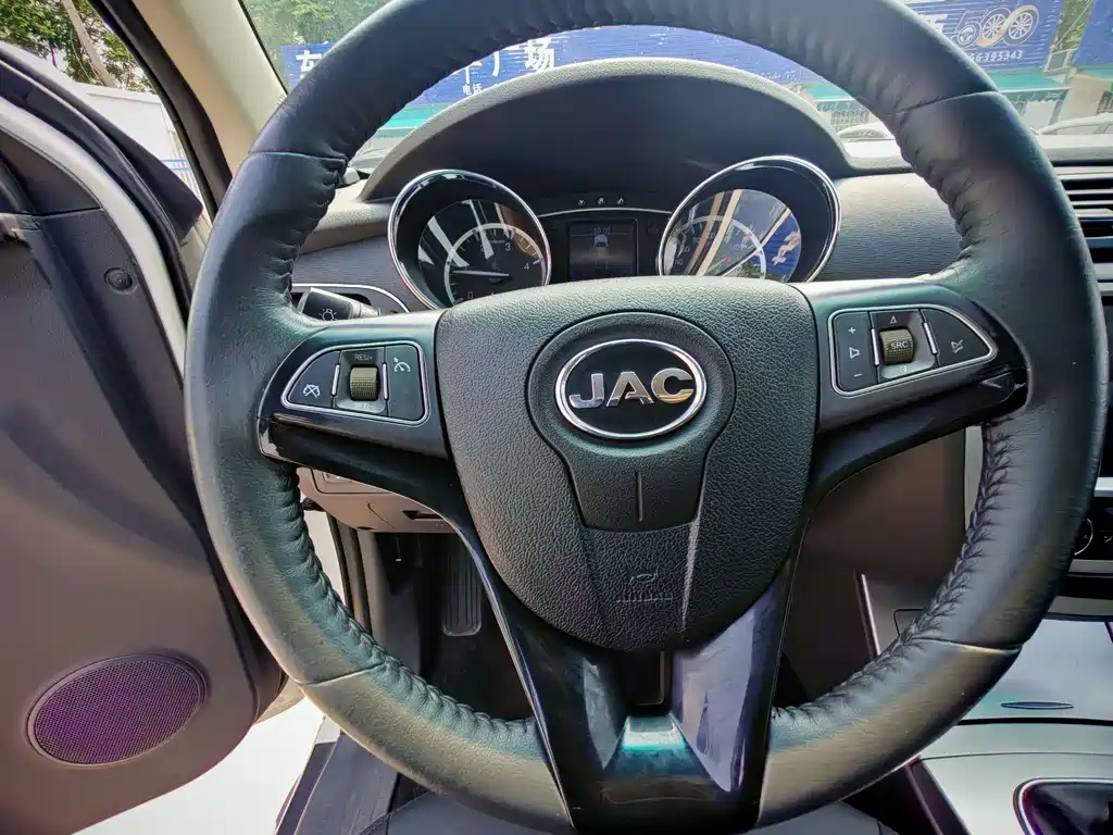 JAC JAC T6 — миниатюра 16