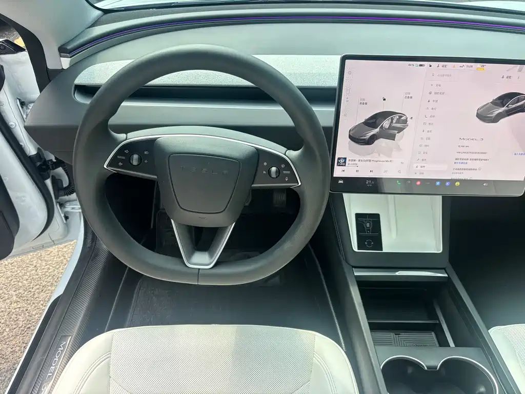 Tesla Model 3 — фотографии объявления, Фото 9