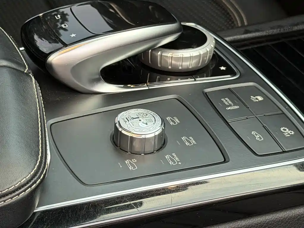 Mercedes-Benz GLE Coupe AMG — миниатюра 15