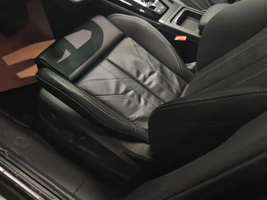 Audi Q5L 2022 45T Luxury