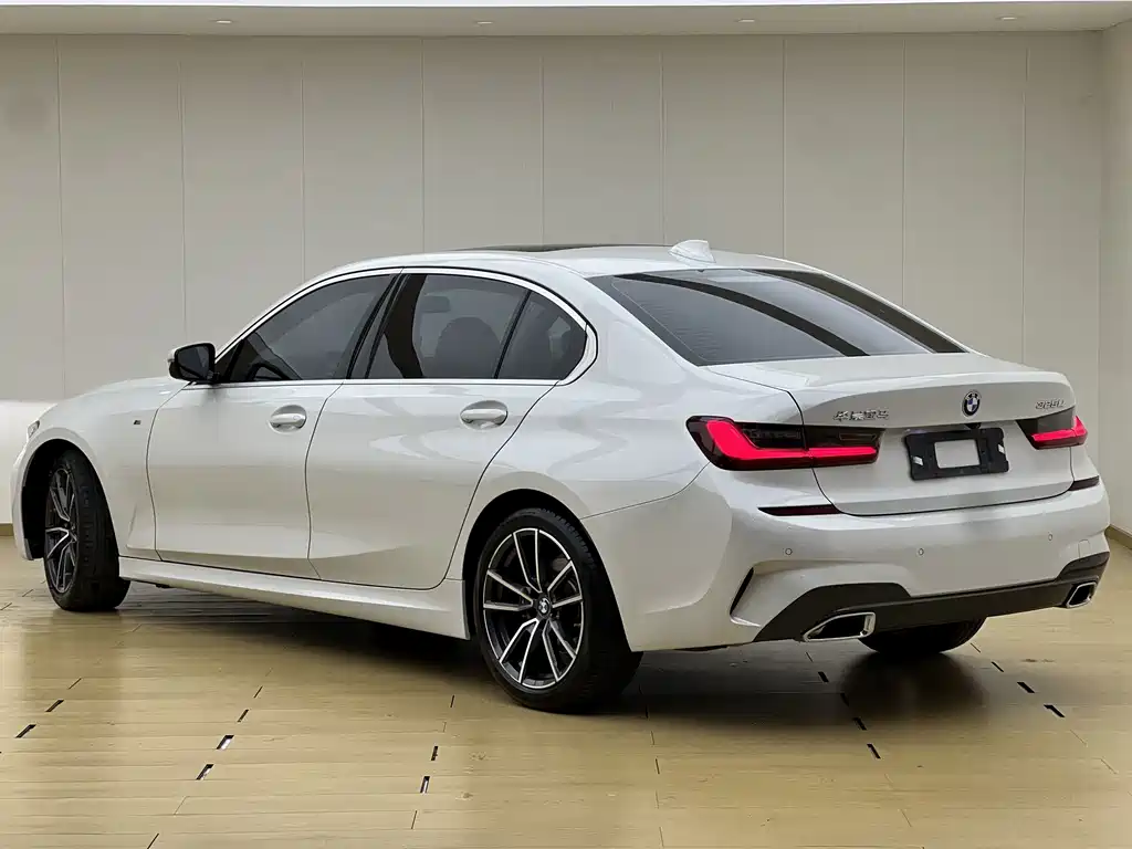 BMW 3 Series — миниатюра 21