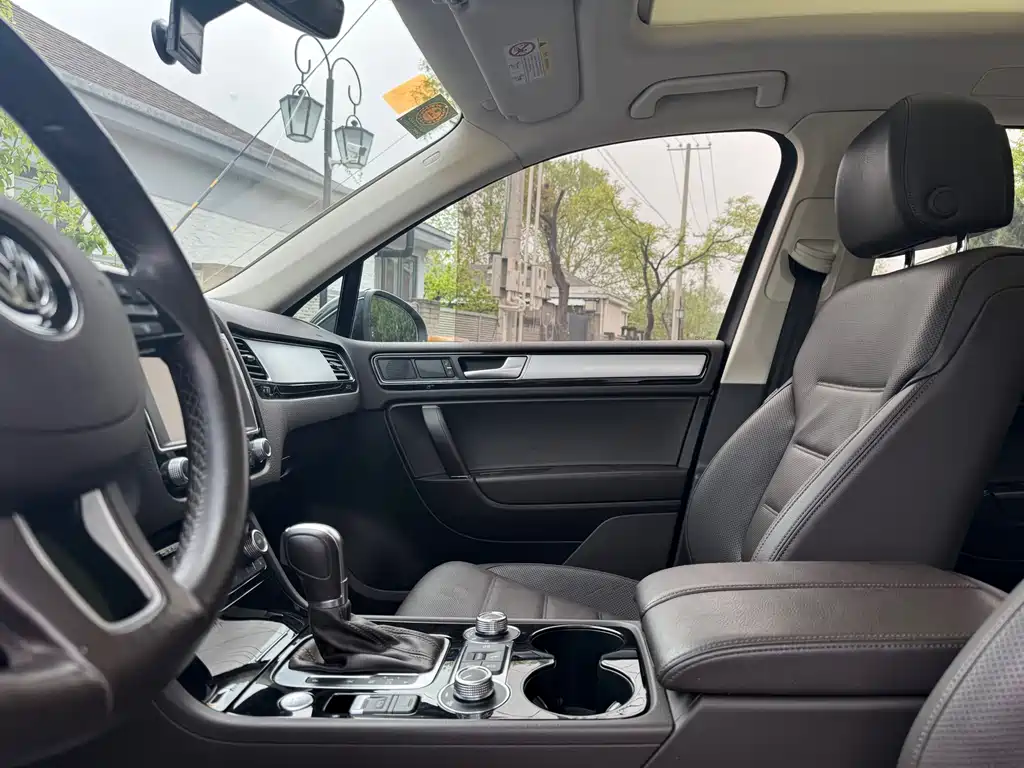 Volkswagen Touareg 2017 3.0TSI