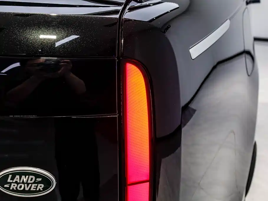 Land Rover Range Rover — миниатюра 27